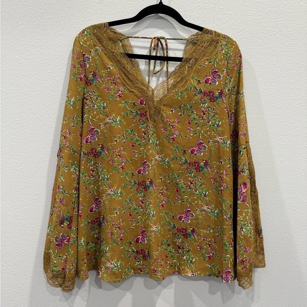 Entro Golden Floral Lace Tie Blouse Boho Chic Whimsy Boutique Oversized Small